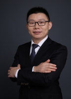 解礼伟