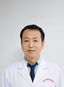 李一平