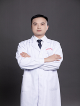 黄明明