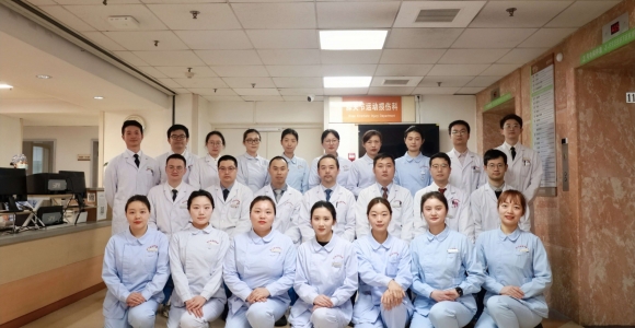 膝关节运动损伤科